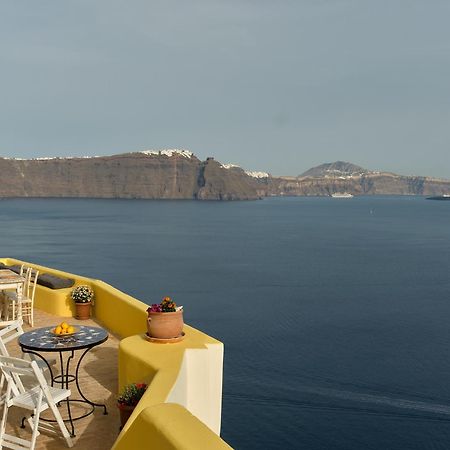 Ilivatos - Elegant Villa On The Caldera'S Edge Oia  Extérieur photo