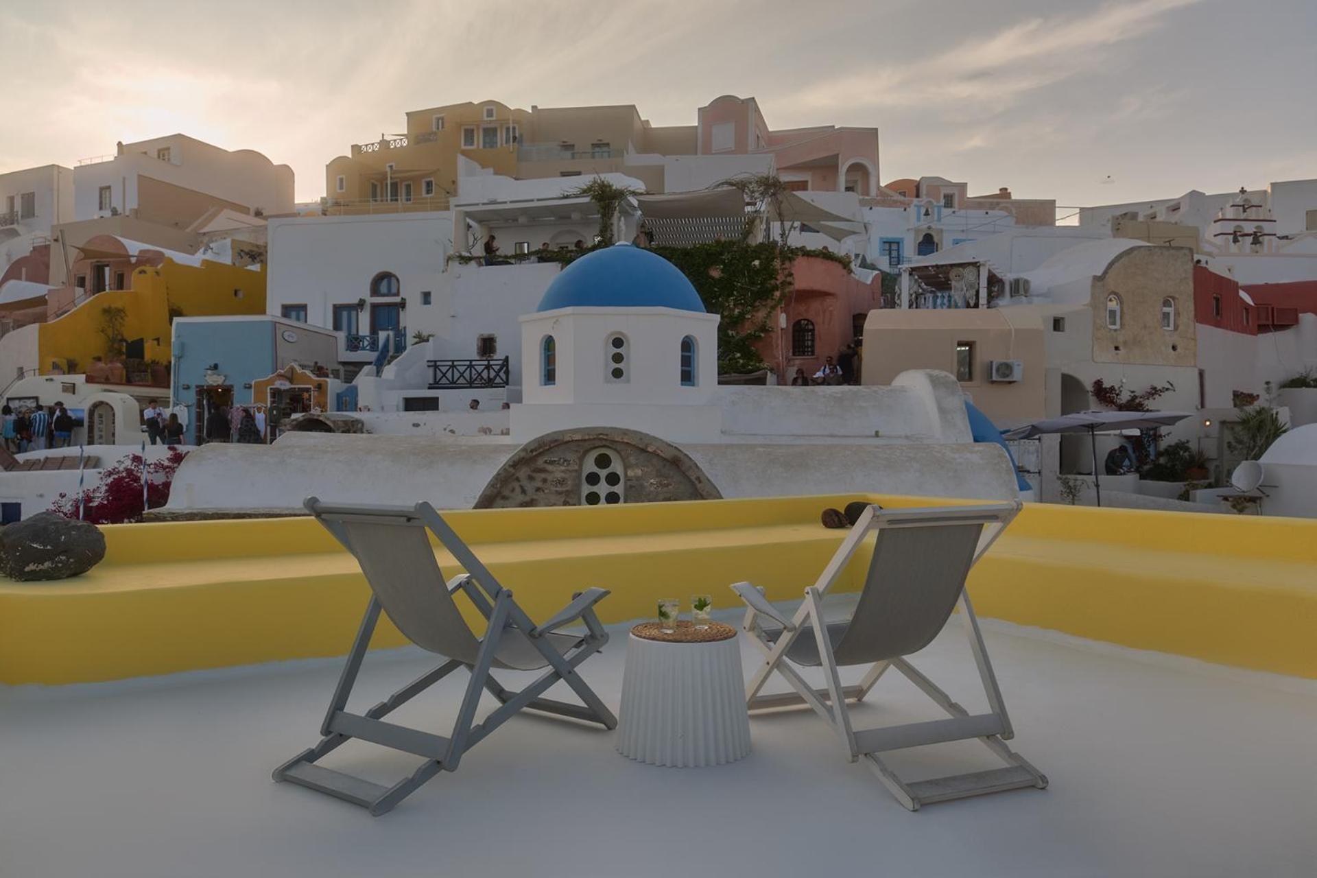 Ilivatos - Elegant Villa On The Caldera'S Edge Oia  Extérieur photo
