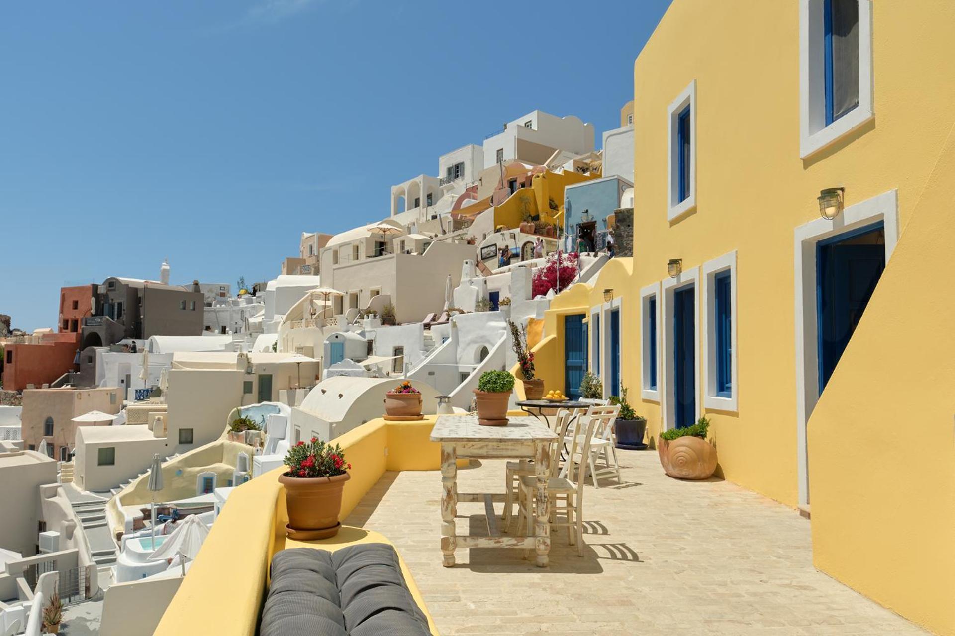 Ilivatos - Elegant Villa On The Caldera'S Edge Oia  Extérieur photo