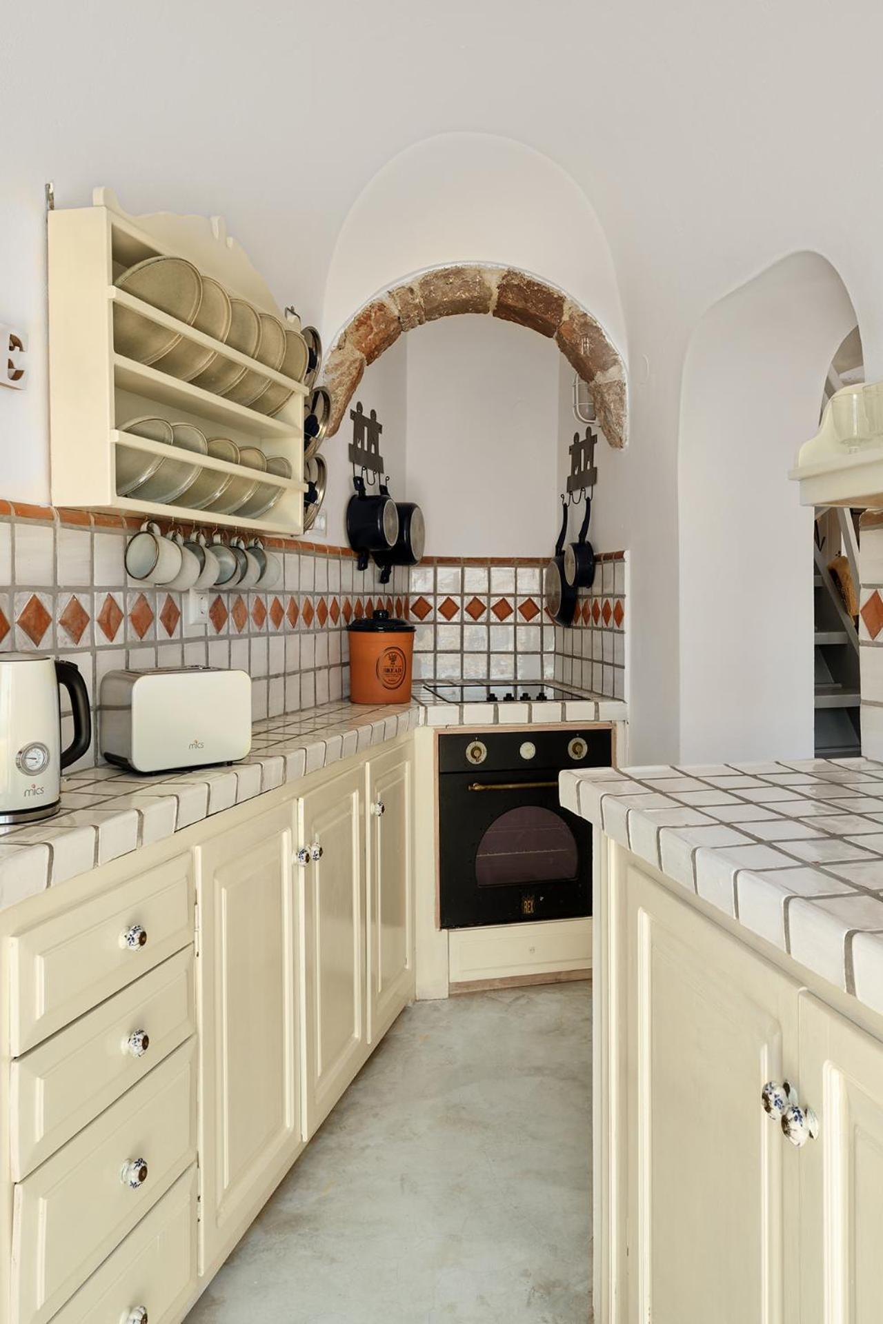 Ilivatos - Elegant Villa On The Caldera'S Edge Oia  Extérieur photo