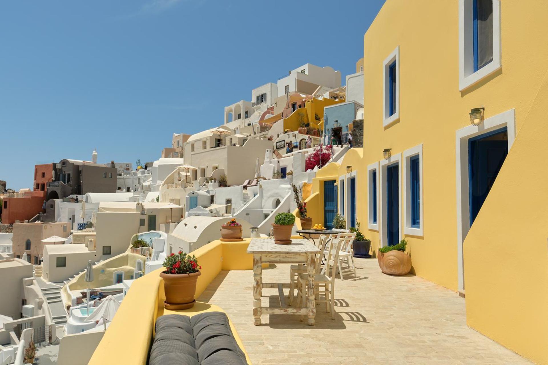 Ilivatos - Elegant Villa On The Caldera'S Edge Oia  Extérieur photo